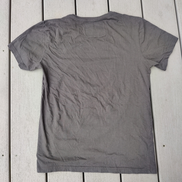 Embrace T-shirt Stockholm Polaroid Video VHS Retro Gray Crew Neck Tee Mens Small - Picture 11 of 11